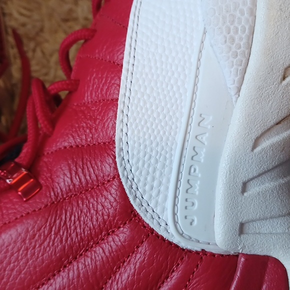 EUC Air Jordan 12 Retro Size 8 Red / White - Picture 11 of 16